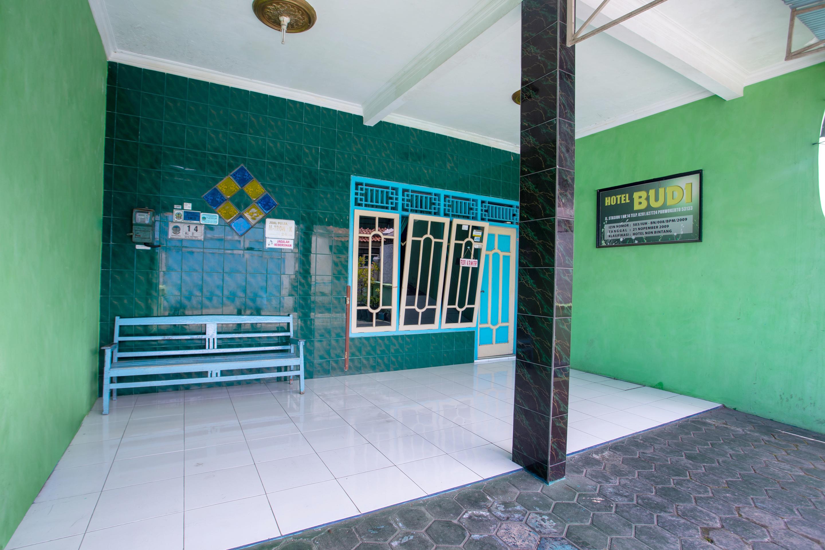 Spot On 2871 Hotel Budi Purwokerto Bagian luar foto