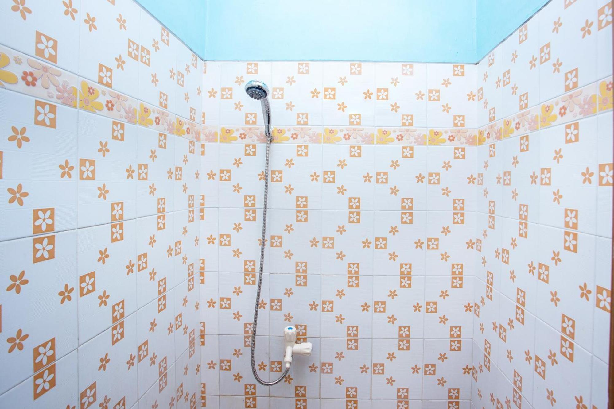 Spot On 2871 Hotel Budi Purwokerto Bagian luar foto