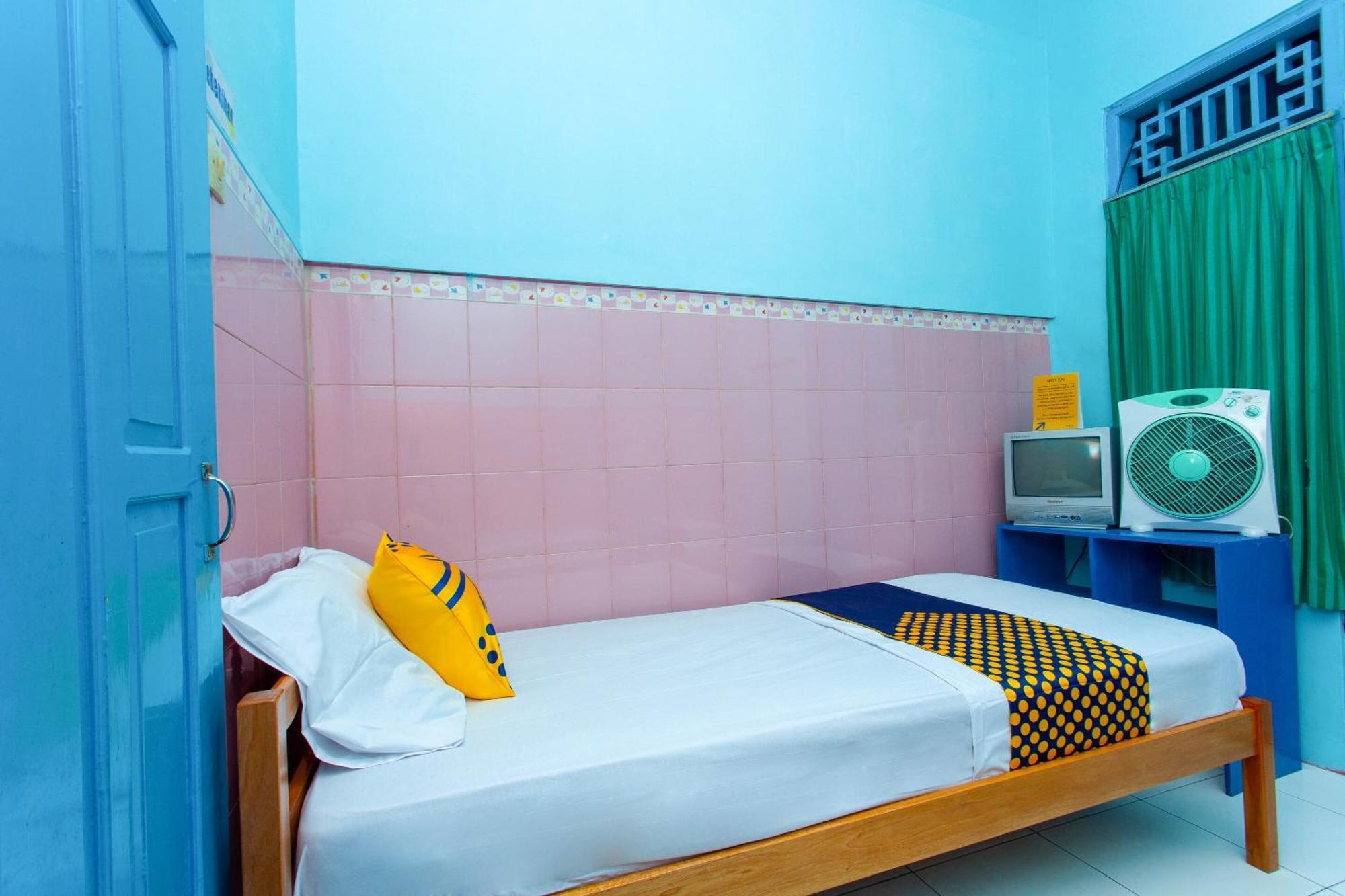 Spot On 2871 Hotel Budi Purwokerto Bagian luar foto