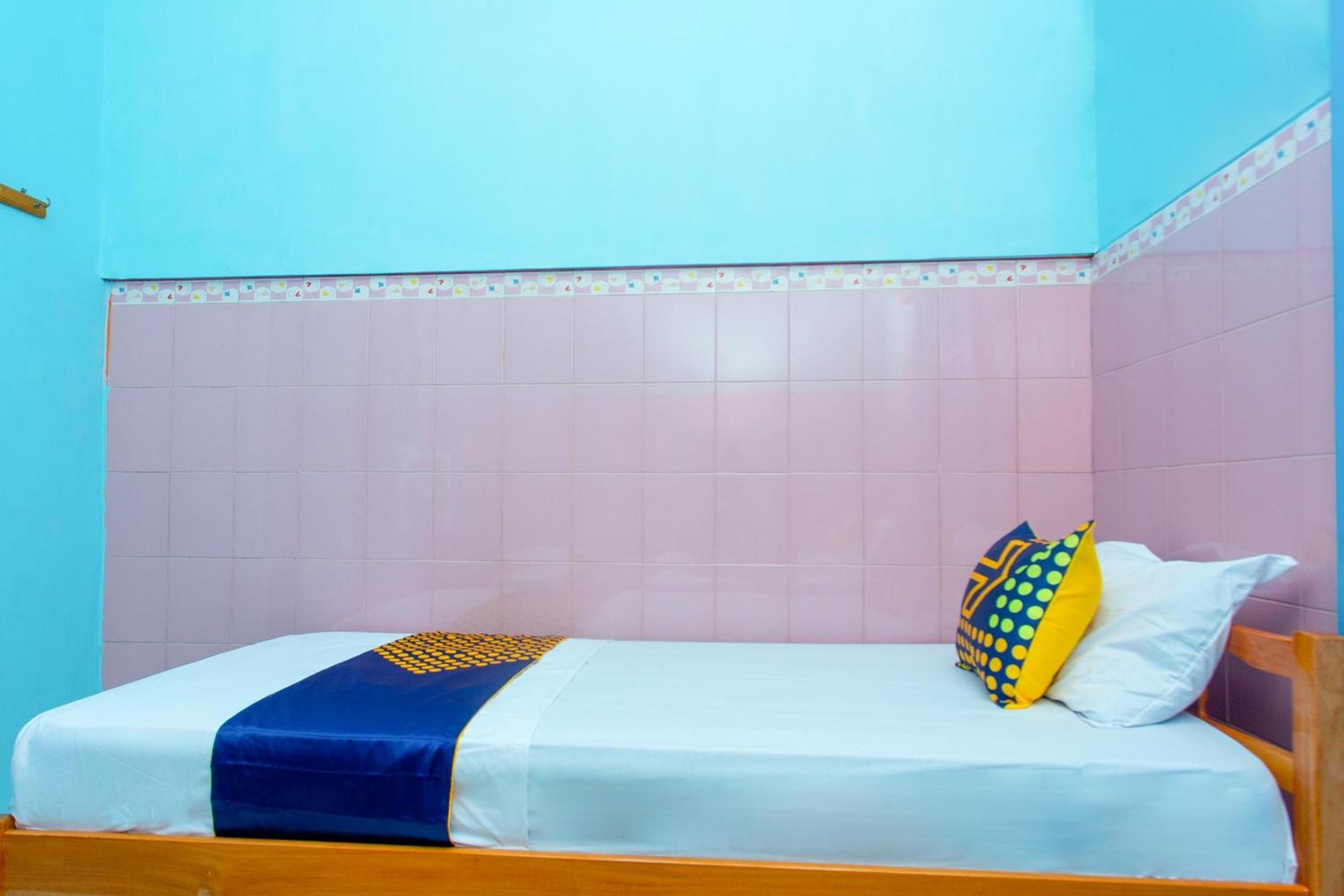 Spot On 2871 Hotel Budi Purwokerto Bagian luar foto