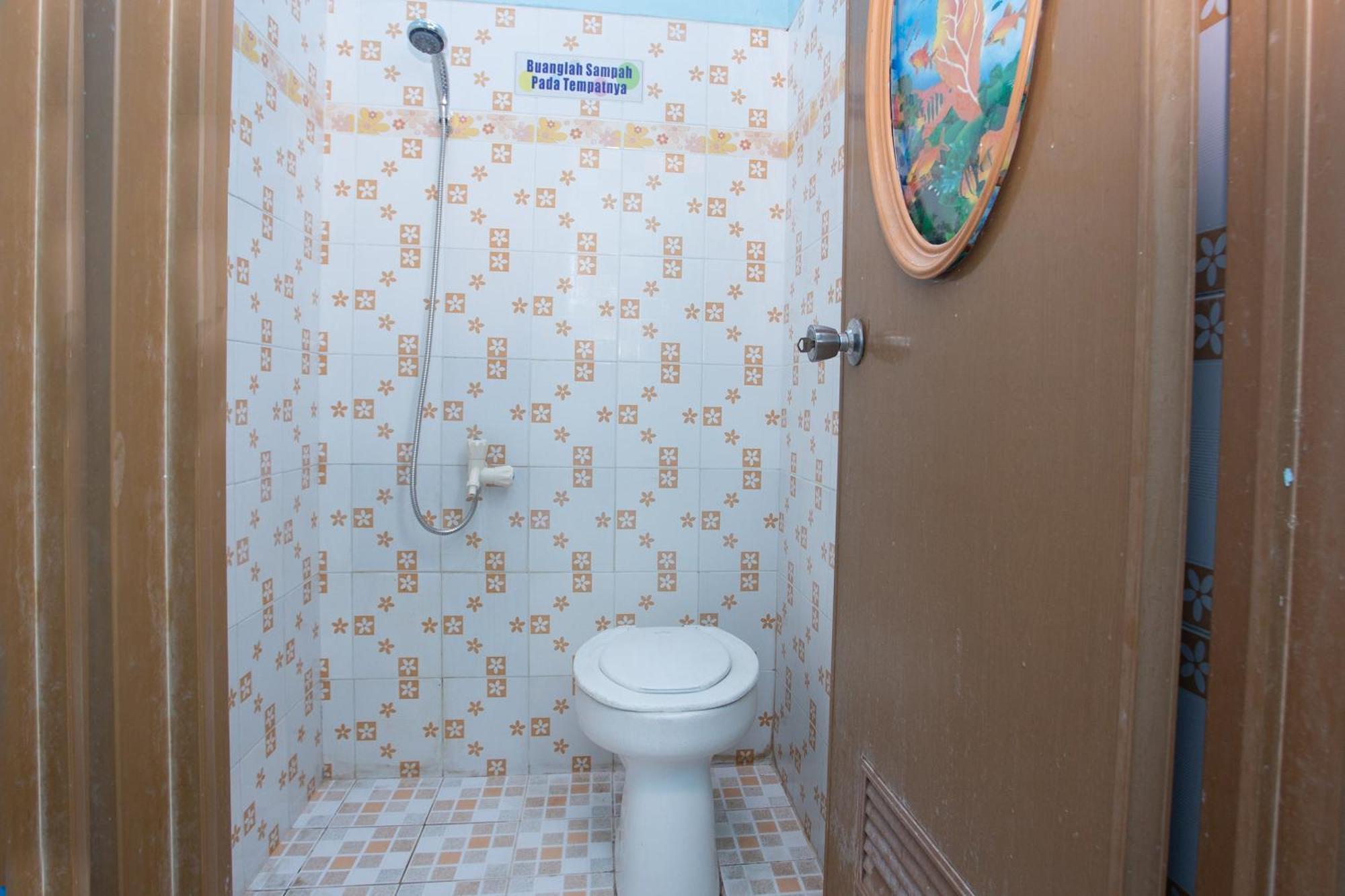 Spot On 2871 Hotel Budi Purwokerto Bagian luar foto